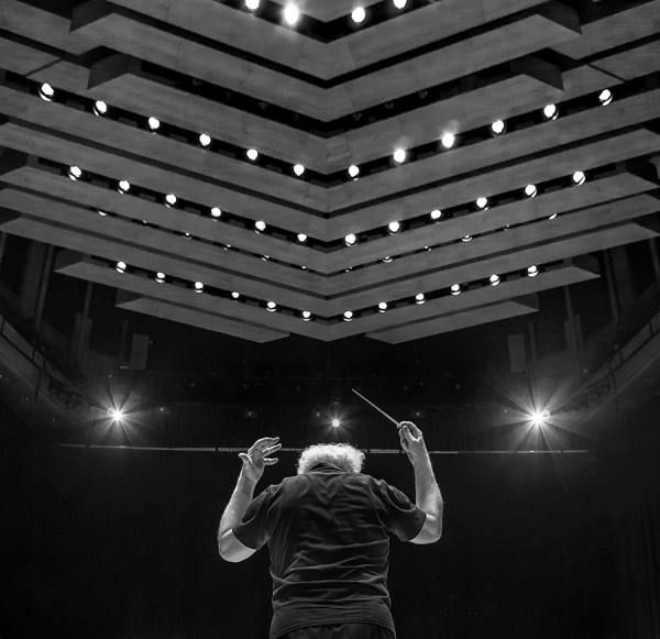 Photograph Gabor Kotschy The Great Conductor on One Eyeland